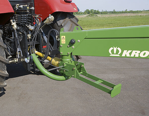 Tête d'attelage pivotante