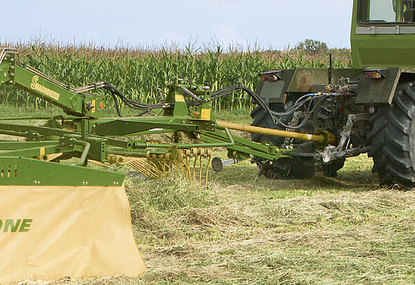Attelage sur la barre oscillante ou la barre d‘attelage