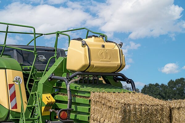 Installation de dosage pour additifs d'ensilage et conservateurs