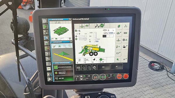 Terminal ISOBUS du tracteur