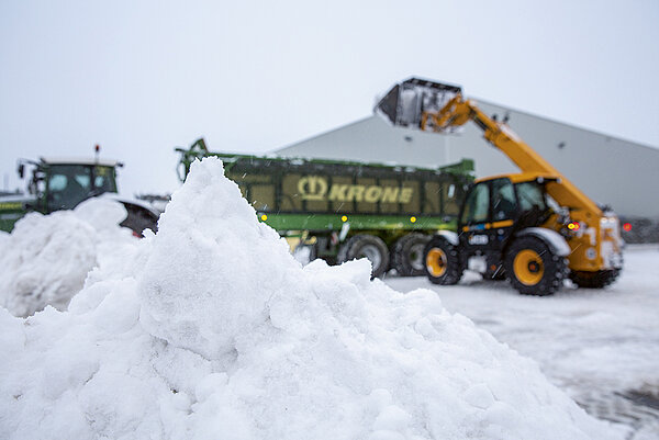 Neige et paille